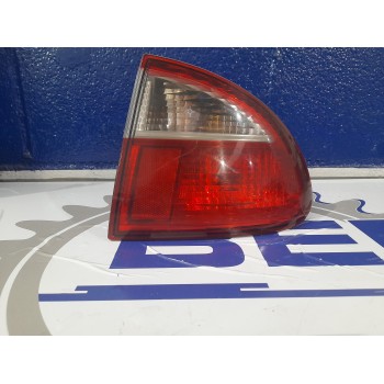 PILOTO TRASERO DERECHO 1M6945112 