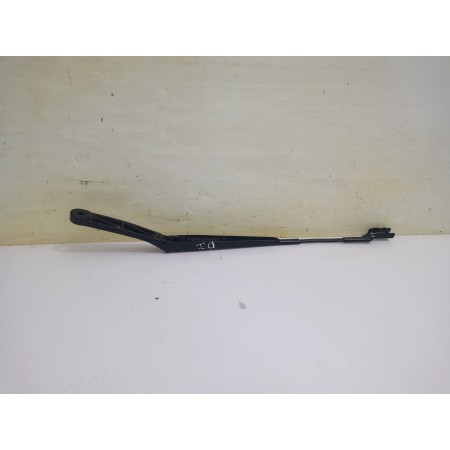 Recambio de brazo limpia delantero izquierdo para volkswagen polo (6c1) a-polo referencia OEM IAM 6R1955410A  