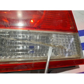 Recambio de piloto trasero izquierdo interior para kia carens 2.0 turbodiesel cat referencia OEM IAM 0K2EB 51 170  