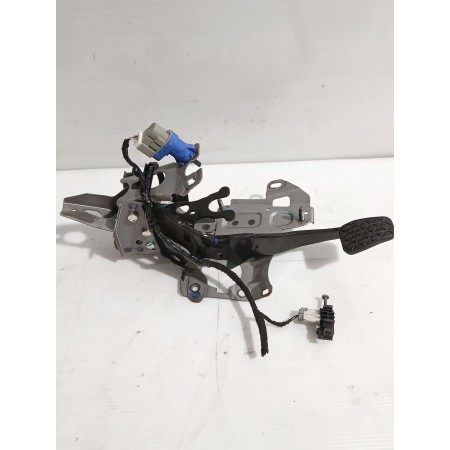 Recambio de pedal freno para ford ka+ iii (uk, fk) 1.2 referencia OEM IAM 2107407  