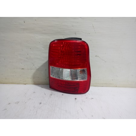 Recambio de piloto trasero derecho para kia carnival ii 2.9 crdi lx referencia OEM IAM 3K54A51150  