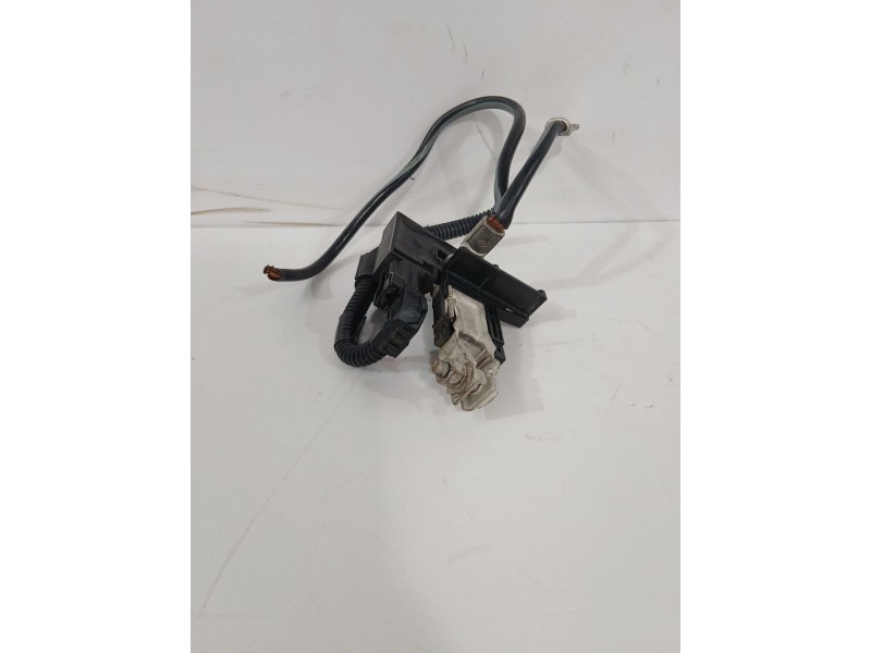 Recambio de borna negativa para toyota yaris active referencia OEM IAM 2885040020  