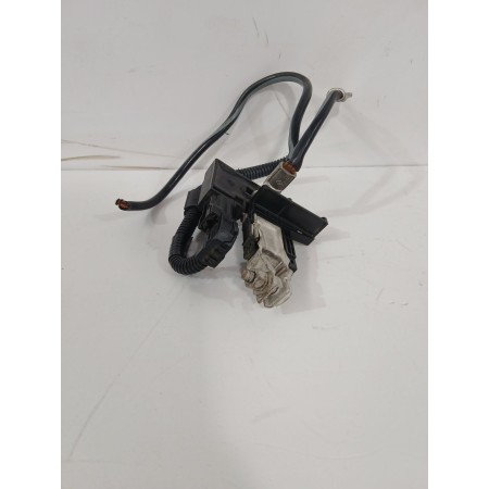 Recambio de borna negativa para toyota yaris active referencia OEM IAM 2885040020  