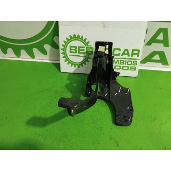 Recambio de pedal freno para kia carnival 2.9 crdi cat referencia OEM IAM 328004D200  