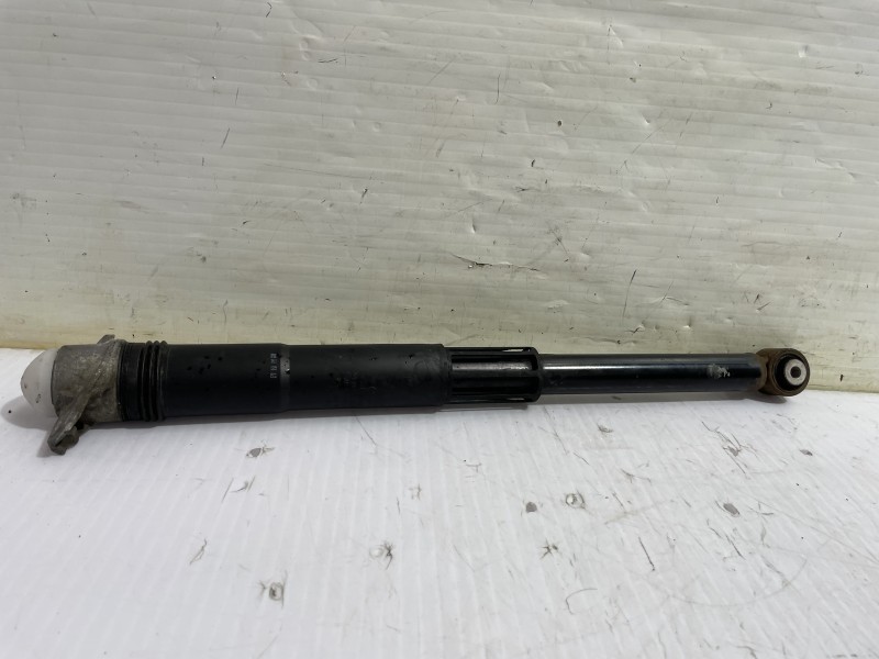 Recambio de amortiguador trasero derecho para volkswagen golf vii lim. (5g1) comfortline bluemotion referencia OEM IAM 5Q0512013