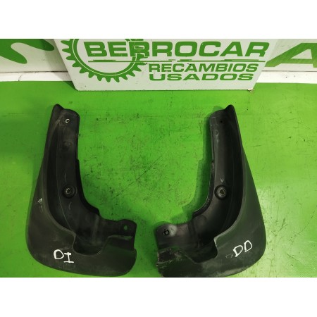 Recambio de molduras para kia carnival 2.9 crdi cat referencia OEM IAM 868314D000 / 86832-4D000  