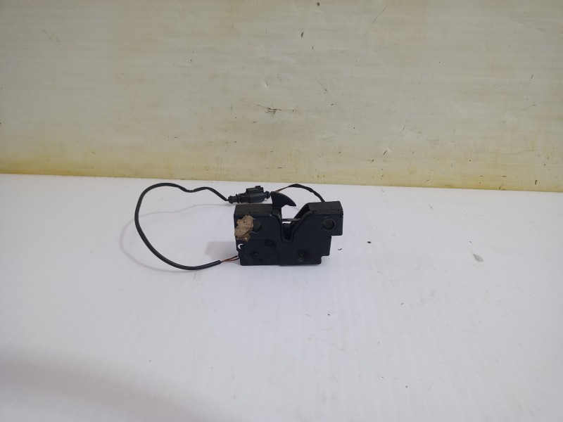 Recambio de cerradura capo para volkswagen polo (6c1) a-polo referencia OEM IAM 6C1823509  