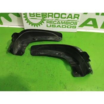 Recambio de molduras para kia carnival 2.9 crdi cat referencia OEM IAM 868314D000 / 86832-4D000  