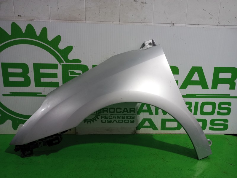 Recambio de aleta delantera izquierda para citroën c4 berlina 1.6 16v hdi referencia OEM IAM 7840Q3  