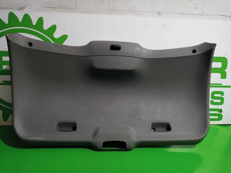 Recambio de guarnecido porton trasero para renault scenic ii grand emotion referencia OEM IAM 8200084296  