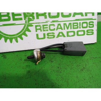 Recambio de enganche cinturon trasero izquierdo para citroën c5 break 2.0 hdi referencia OEM IAM 963255877702  