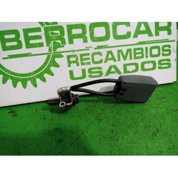Recambio de enganche cinturon trasero izquierdo para citroën c5 break 2.0 hdi referencia OEM IAM 963255877702  