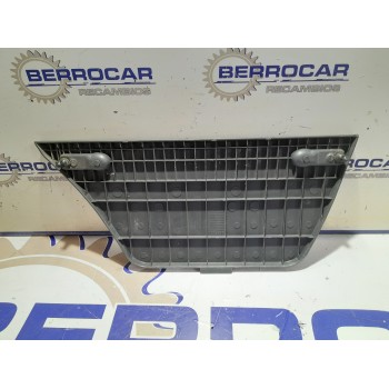 Recambio de moldura para kia carens 2.0 turbodiesel cat referencia OEM IAM 0K2KB688Y0  