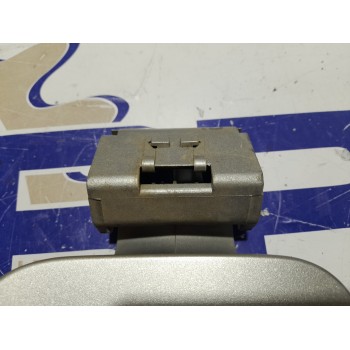 Recambio de tapa exterior combustible para kia carens 2.0 turbodiesel cat referencia OEM IAM 0K2FA42410  