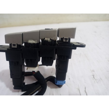 Recambio de interruptor para kia carnival ii 2.9 crdi lx referencia OEM IAM K53B66530  