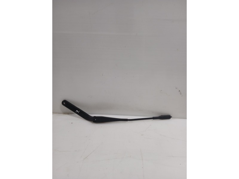 Recambio de brazo limpia delantero izquierdo para bmw 1 (e87) 120 d referencia OEM IAM 61619450003  