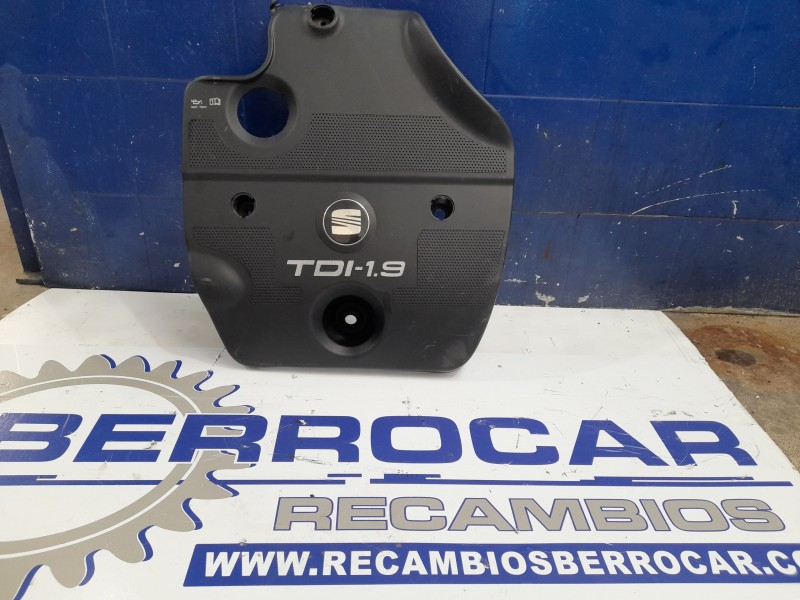 Recambio de cubierta motor para seat leon (1m1) 1.9 tdi referencia OEM IAM 038103935  