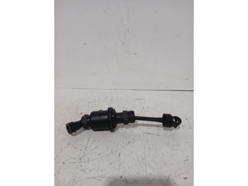 Recambio de bombin embrague para nissan qashqai i (j10, nj10) 1.5 dci referencia OEM IAM 30610ET000  