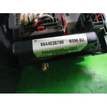 Recambio de caja reles / fusibles para peugeot 307 (s1) xn referencia OEM IAM 9644038780  