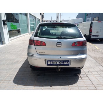 seat ibiza (6l1) del año 2003