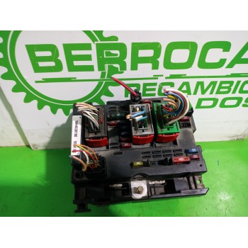 Recambio de caja reles / fusibles para peugeot 307 (s1) xn referencia OEM IAM 9644038780  