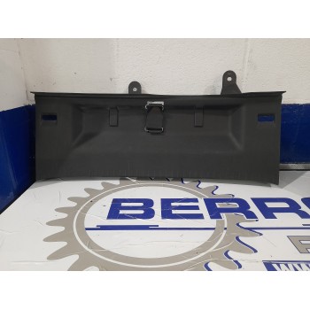 GUARNECIDO PORTON TRASERO 1M6863459 