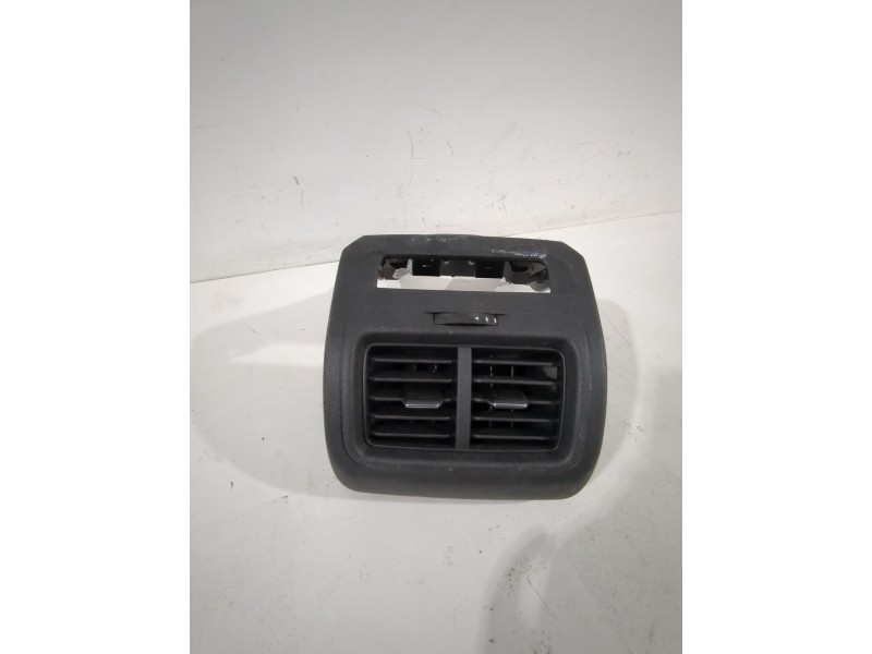 Recambio de rejilla aireadora para volkswagen 1500,1600 (31) 1.6 l referencia OEM IAM 5TA864298  
