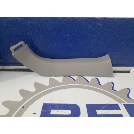 Recambio de molduras traseras para toyota rav 4 2.2 d-4d cat referencia OEM IAM 6793742040  