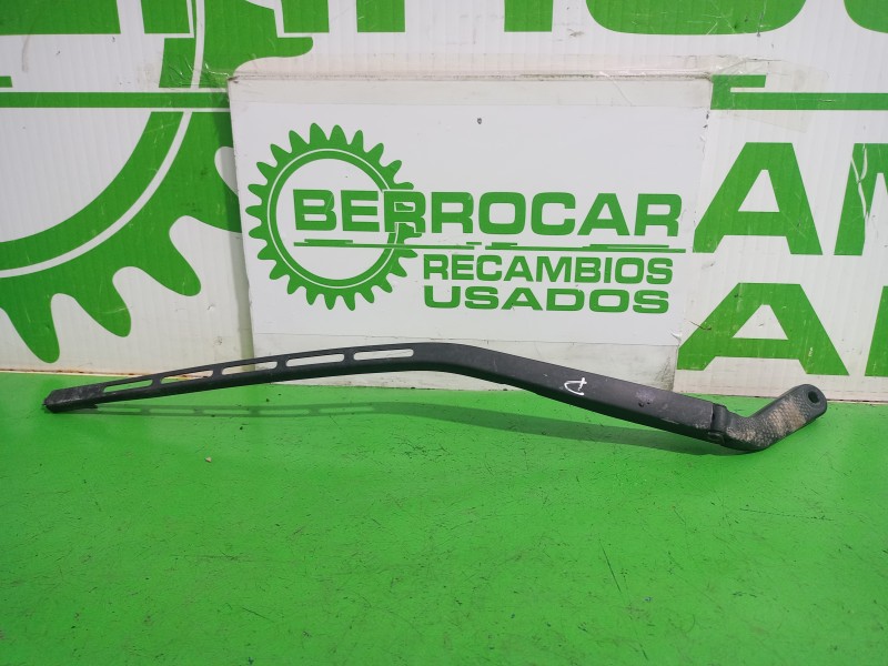 Recambio de brazo limpia delantero derecho para citroën c4 berlina 1.6 16v hdi referencia OEM IAM 9650103880  
