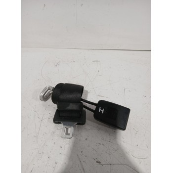 Recambio de enganche cinturon trasero izquierdo para seat ibiza ii (6k1) 1.9 sdi referencia OEM IAM 867857713B  