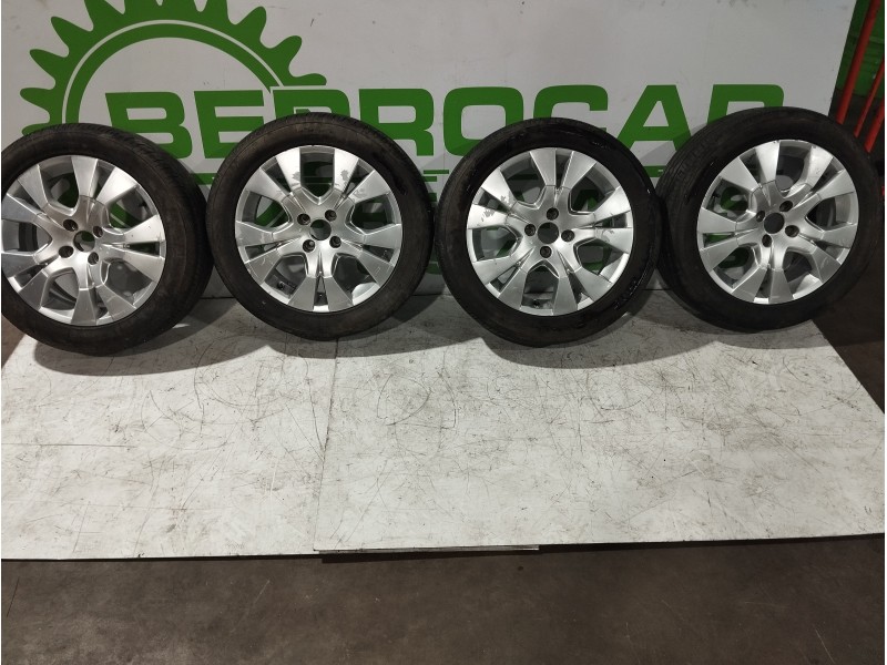 Recambio de juego llantas para citroën c4 picasso 1.6 16v hdi fap referencia OEM IAM 9654386380  
