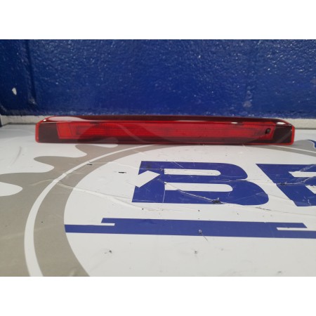 Recambio de luz central de freno para ford focus lim. (cb8) referencia OEM IAM 13H601CC  