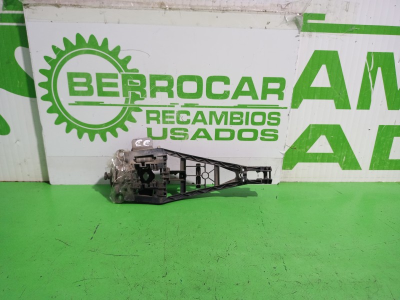 Recambio de maneta exterior delantera derecha para opel astra h berlina elegance referencia OEM IAM 5138603  