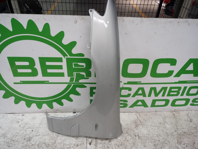 Recambio de aleta delantera izquierda para mazda 626 berlina (gf) 2.0 16v cat referencia OEM IAM GG3E-52-211  