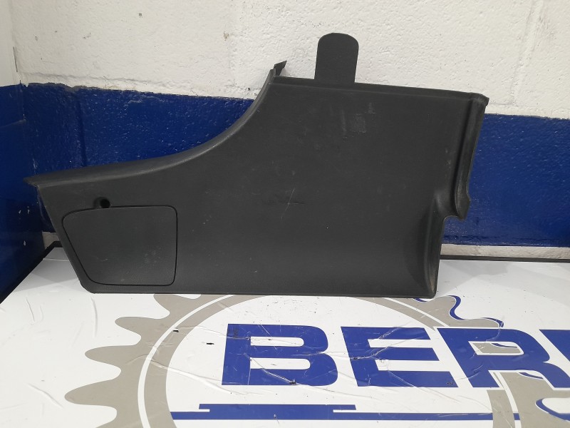Recambio de moldura para seat leon (1m1) 1.9 tdi referencia OEM IAM 1M686880  
