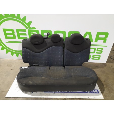 Recambio de asientos traseros para citroën c3 1.4 hdi referencia OEM IAM 9027030018  