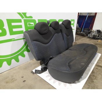 Recambio de asientos traseros para citroën c3 1.4 hdi referencia OEM IAM 9027030018  