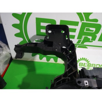 Recambio de panel frontal para renault scenic ii grand emotion referencia OEM IAM 8200140478  