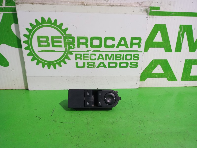 Recambio de mando elevalunas delantero izquierdo para opel astra h berlina elegance referencia OEM IAM 13228706  