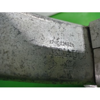 Recambio de refuerzo paragolpes trasero para renault scenic ii grand emotion referencia OEM IAM 8200021828  