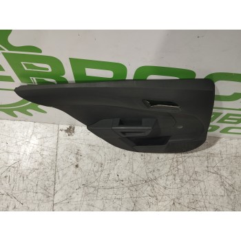 Recambio de guarnecido puerta trasera izquierda para opel astra h berlina essentia referencia OEM IAM 13153917  