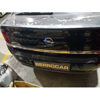 opel vectra c berlina del año 2003