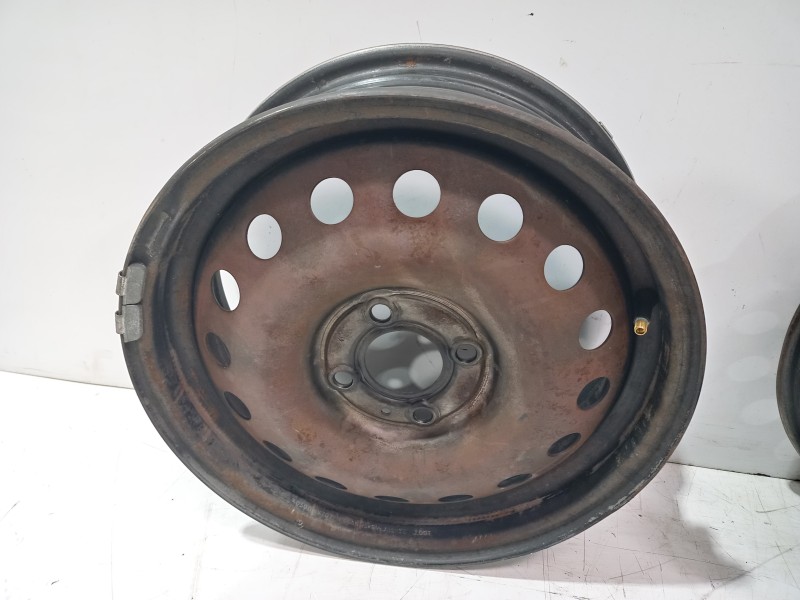 Recambio de llanta para nissan micra (k12e) acenta referencia OEM IAM 40300AX707  