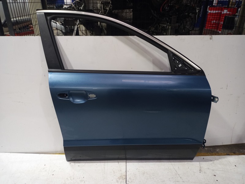 Recambio de puerta delantera derecha para kia niro (sg2) hybrid concept referencia OEM IAM 76004AT000  