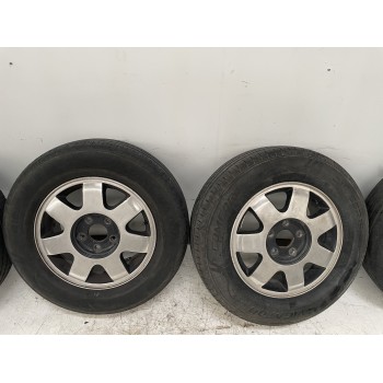 Recambio de juego llantas para kia carnival ii 2.9 crdi lx referencia OEM IAM K9965656050  