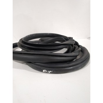 Recambio de goma contorno para toyota corolla station wagon (_e21_) 1.8 hybrid (zwe211) referencia OEM IAM 6231102300  