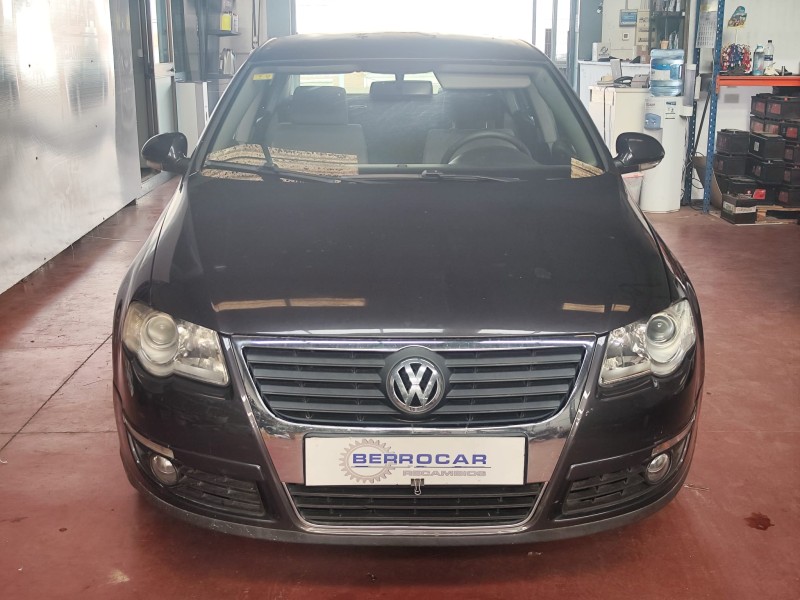 VOLKSWAGEN PASSAT BERLINA (3C2)