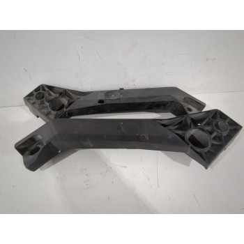 Recambio de soporte faro para opel vivaro referencia OEM IAM 9386891100  