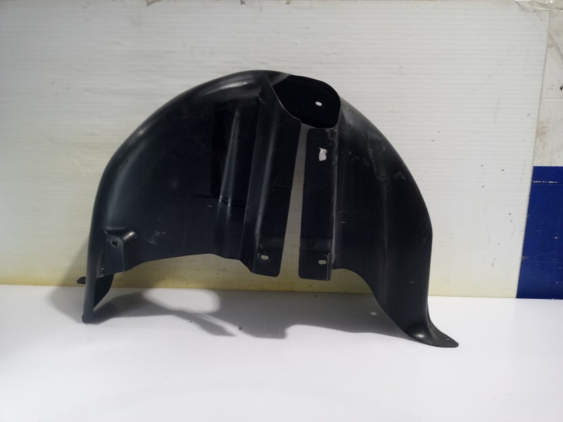 Recambio de paso rueda trasero derecho para volkswagen polo (6c1) a-polo referencia OEM IAM 6R0810972  