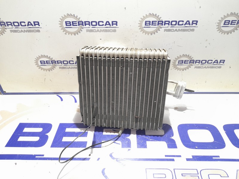 Recambio de radiador calefaccion / aire acondicionado para kia carens 2.0 turbodiesel cat referencia OEM IAM 0K2FA61J10  